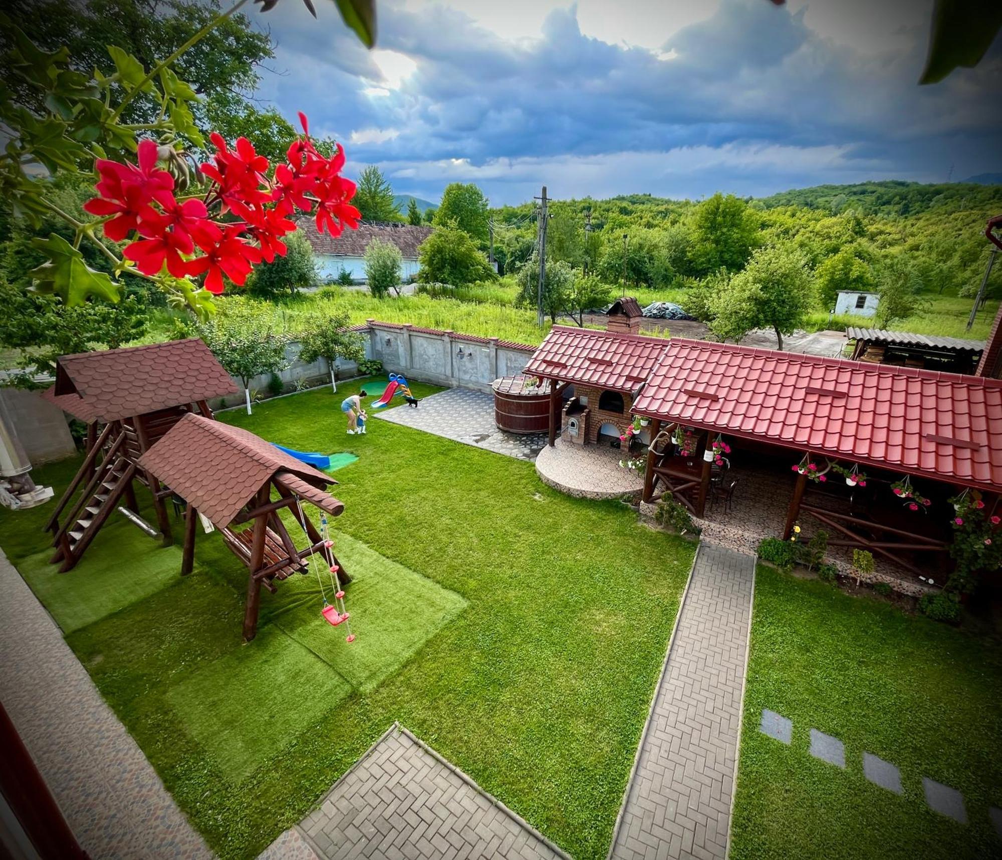 La Mateo Hotel Călimăneşti Kültér fotó